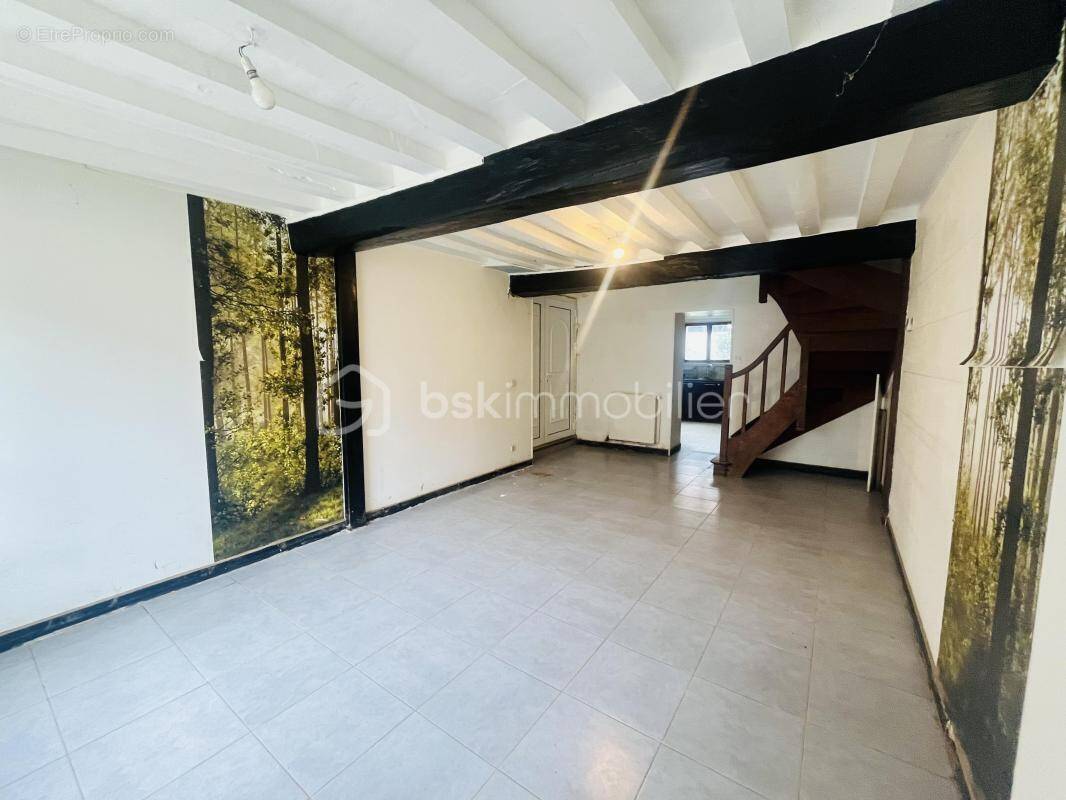 Maison à USSY-SUR-MARNE