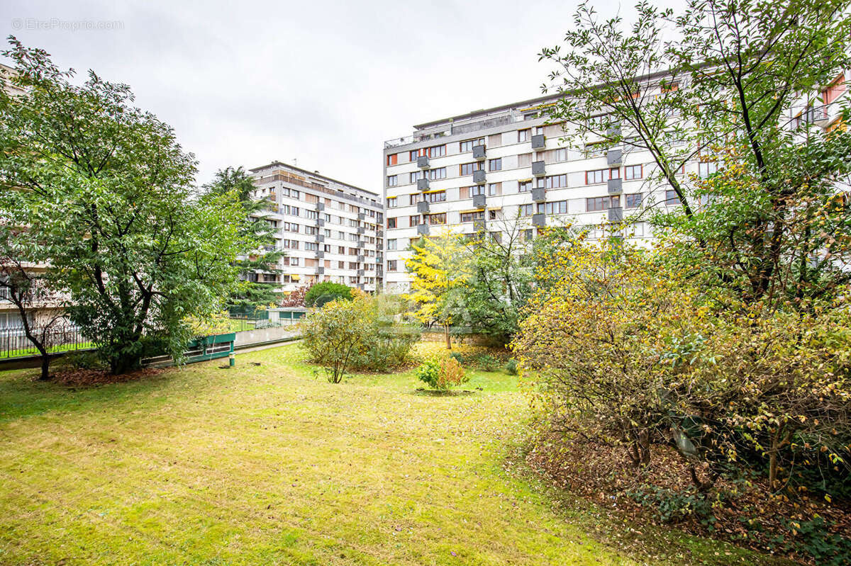 Appartement à PARIS-12E