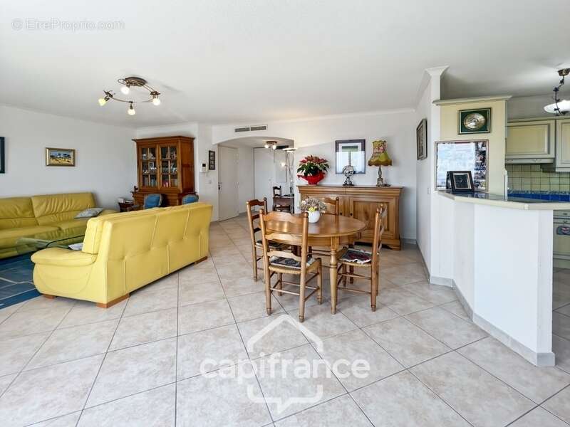 Appartement à HYERES