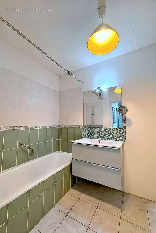 Perpignan sud à vendre appartement t3 avec grande terrasse et 2 places de parking en s/sol - photo 5