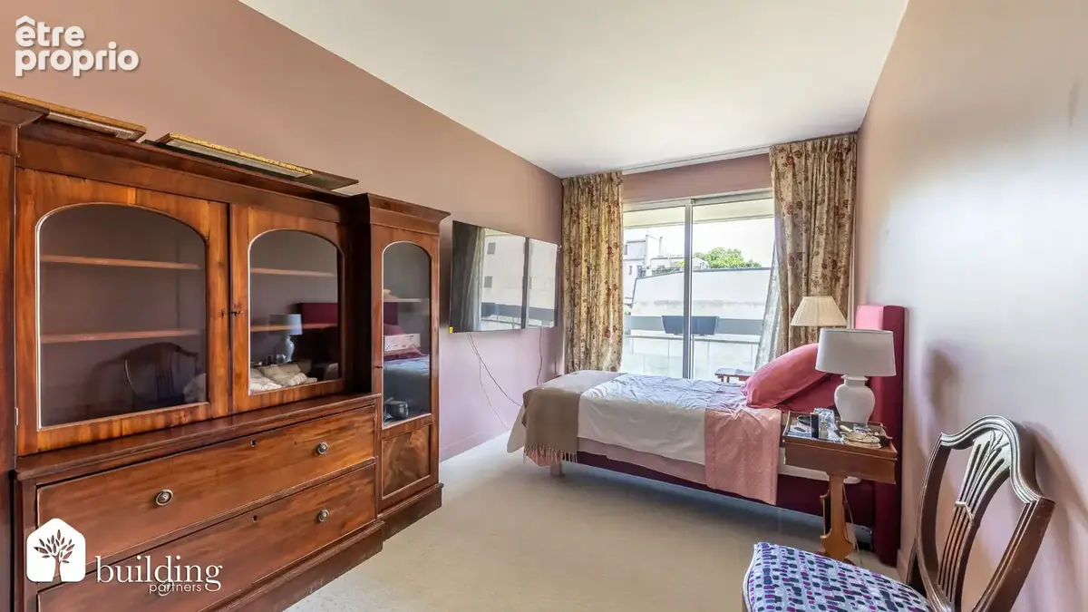 Neuilly-sur-Seine - Face Seine - Appartement 5 pièces 108,14 m² avec 20 m² de balcons - photo 9