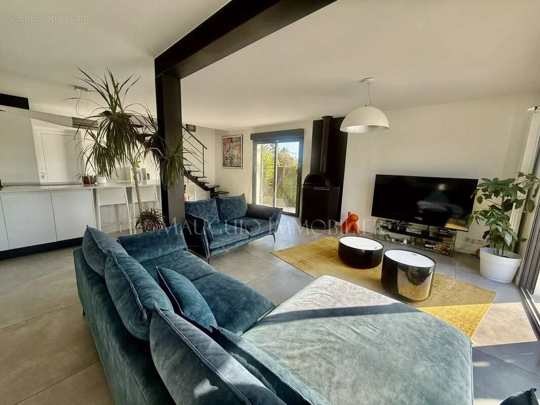 Belle maison F5 - Piscine - photo 9
