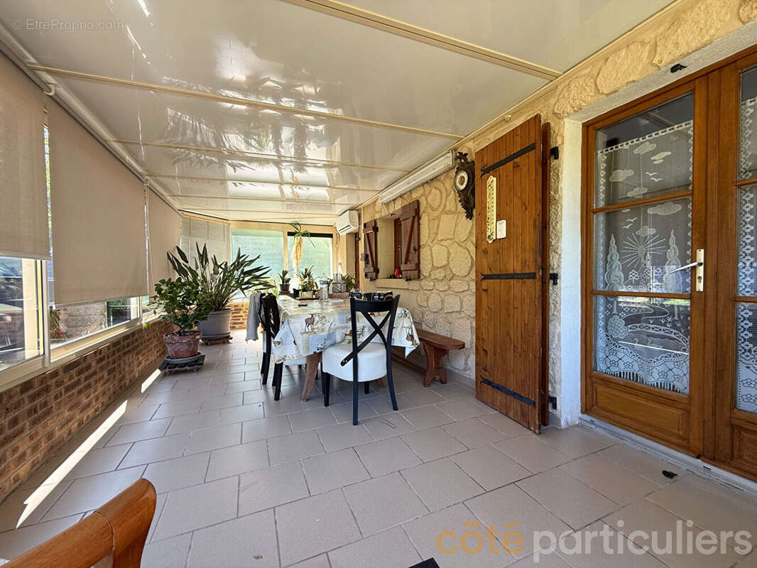 Maison à SAINT-BONNET-TRONCAIS