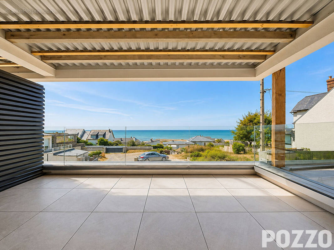 Appartement à DONVILLE-LES-BAINS