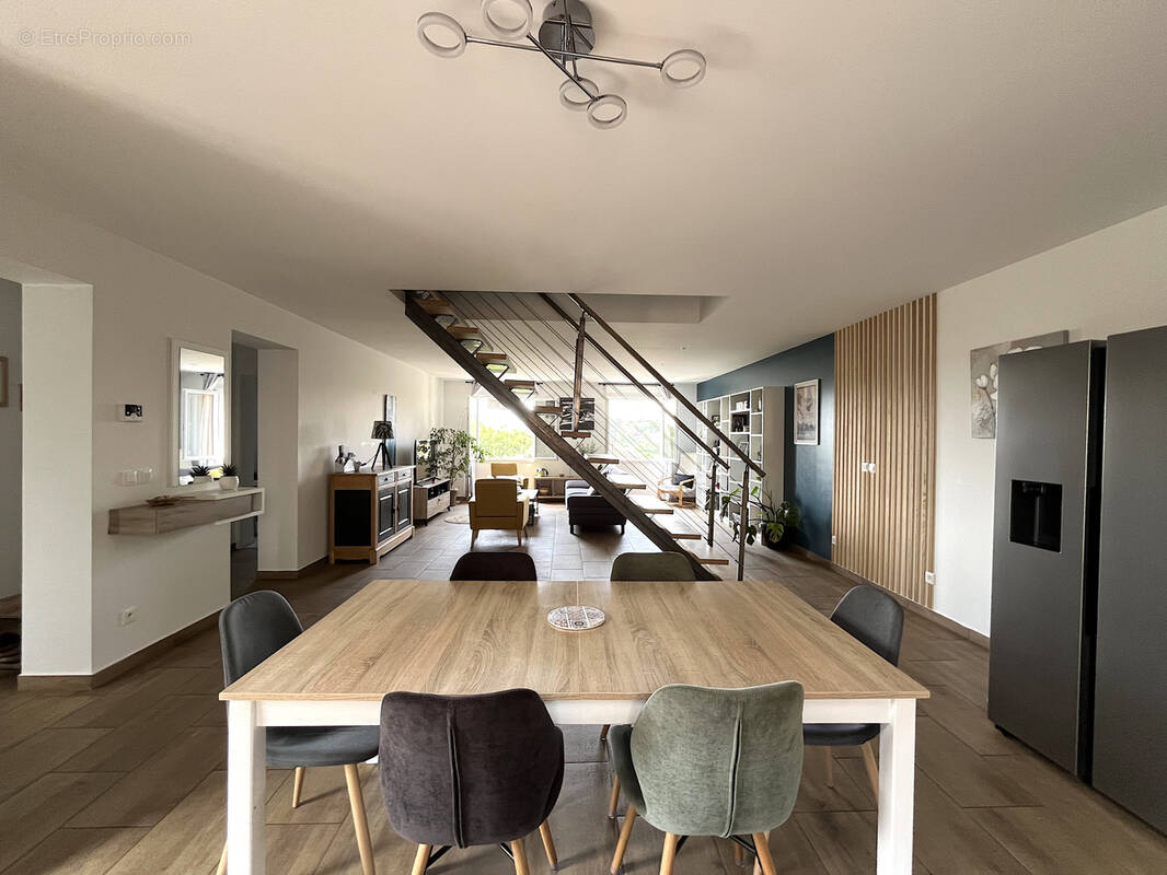 Appartement à OINGT