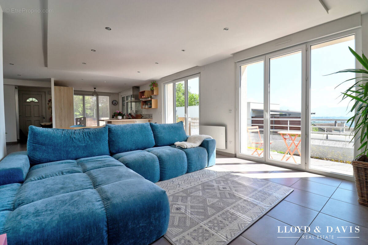 Appartement à GRESY-SUR-AIX