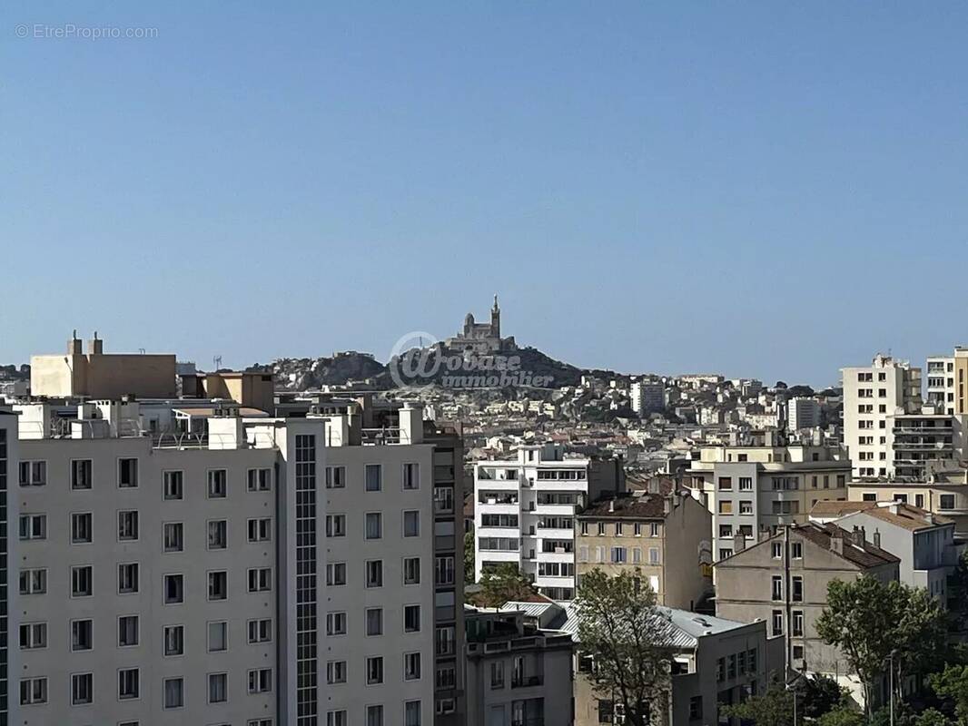 Appartement à MARSEILLE-1E