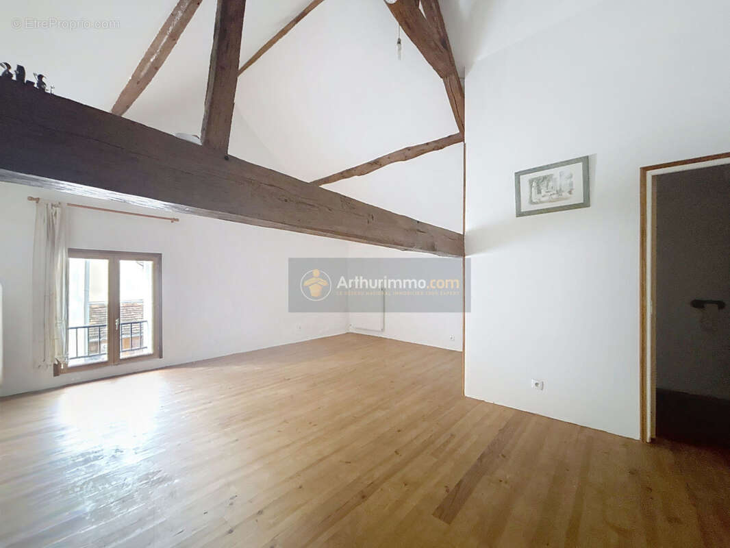 Maison à COULOMMIERS