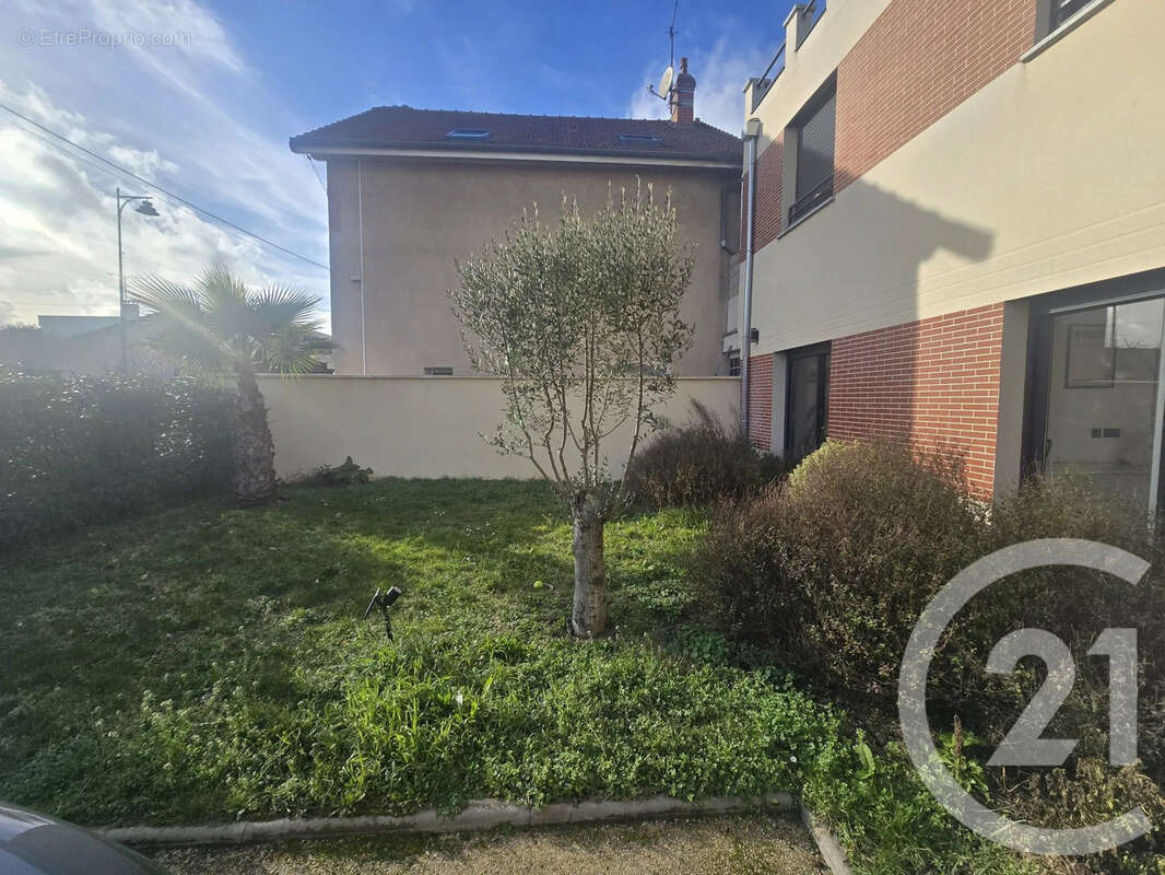Appartement à MAISONS-ALFORT