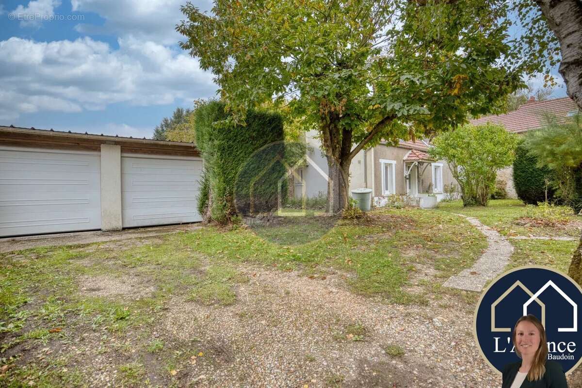 Maison à MONTFORT-L&#039;AMAURY