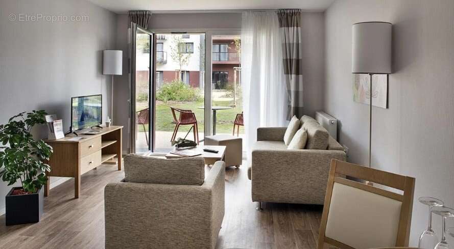 INVESTISSEMENT LOCATIF  PUILBOREAU  Résidence Seniors Les Vignes Pourpres - 4,64 % de rentabilité - photo 2