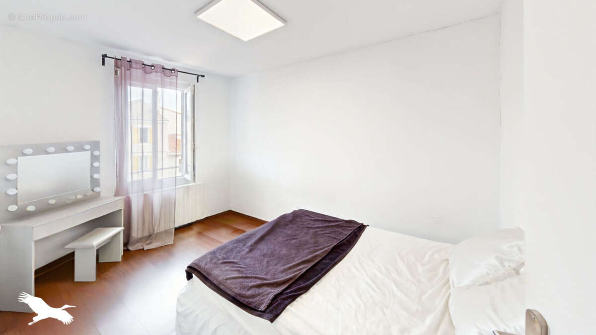 Appartement à MARSEILLE-11E