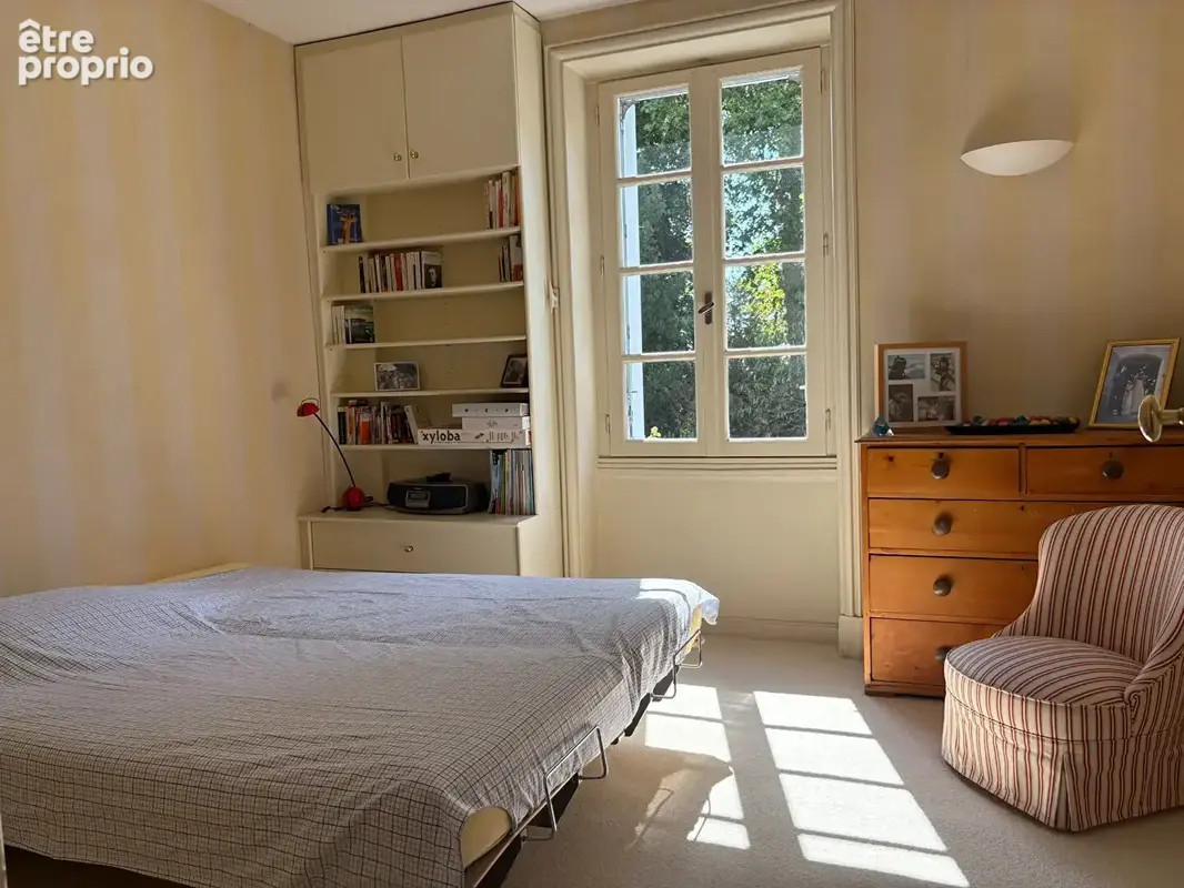 aison familiale de 138.69 m² de caractère avec 5 chambres, sous-sol complet et stationnement - photo 11