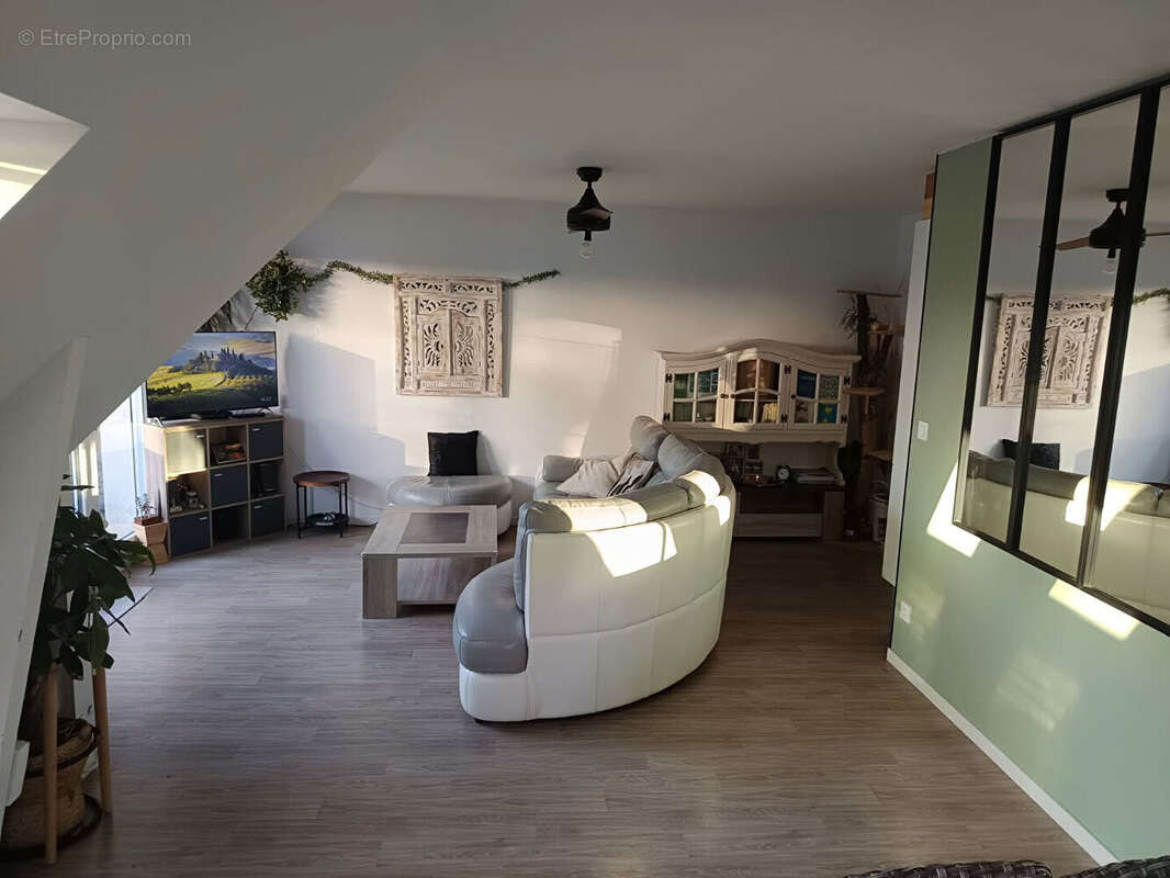 Appartement à CHAVAGNE