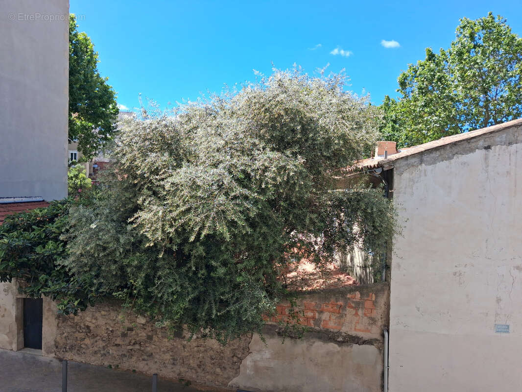 Appartement à MARSEILLE-4E
