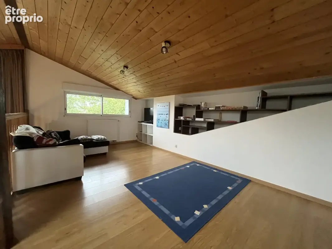 Au Cellier, maison rénovée 138 m2 - 6 pièces sur 4600m2 de terrain - photo 8