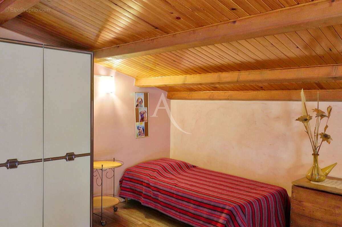 Maison à ESPARRON-DE-VERDON