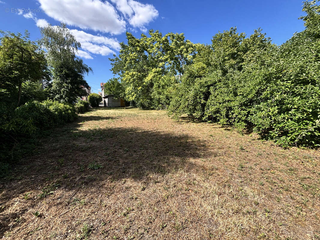 Très beau terrain dans un quartier prisé de RIOM - photo 3