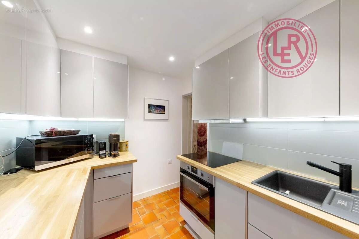Appartement à PARIS-3E