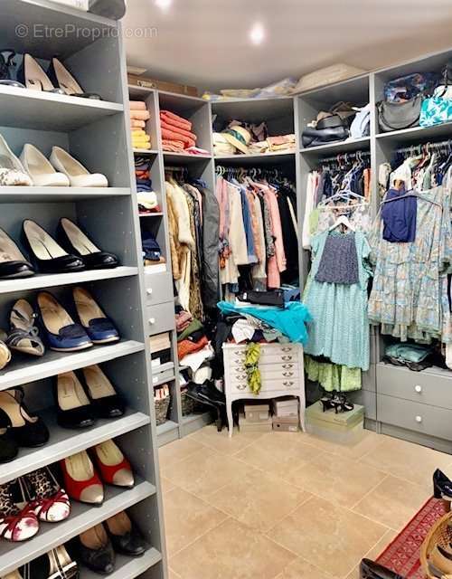 Maison à VILLELONGUE-DELS-MONTS