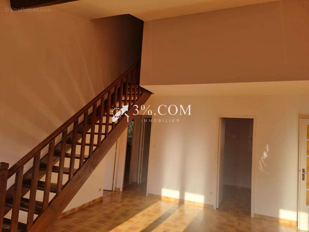 Nyons 2mn du centre : villa 3 chambres - garage  - jardin cl - photo 6