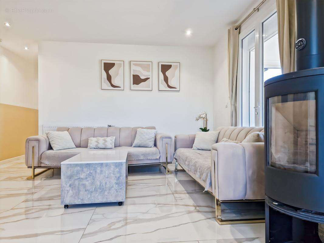 Maison À Vendre : maison sur sous-sol total - véranda - photo 4