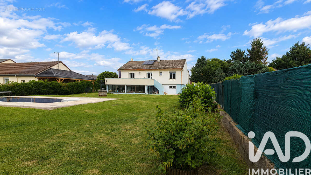 Photo 2 - Maison à LONGEAULT