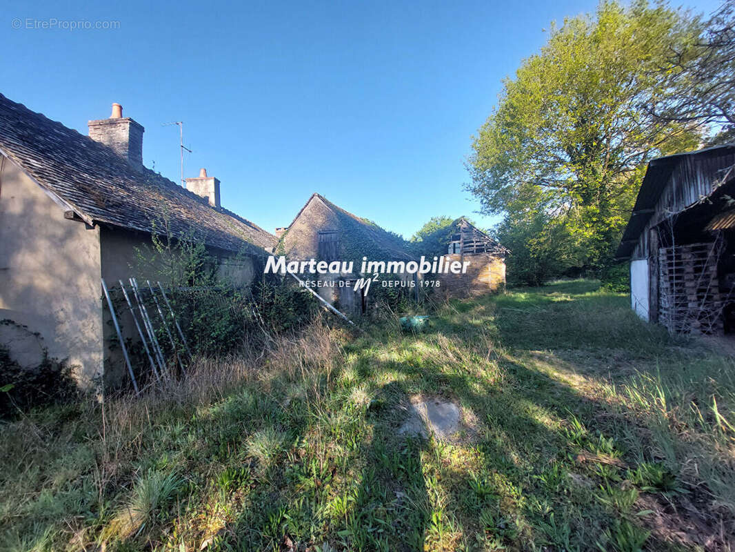 Maison à YVRE-L'EVEQUE