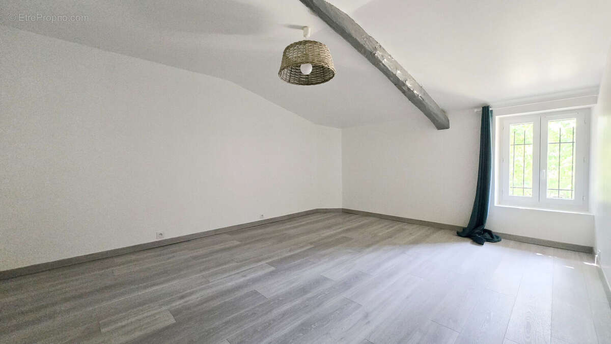 Maison T5 proche Ste Cécile d'Avès sur parcelle de 750m² - photo 13