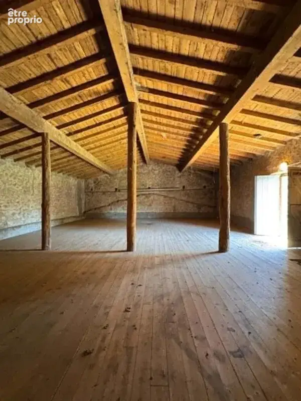 Corps de ferme - fort potentiel avec vue sur lac - photo 11