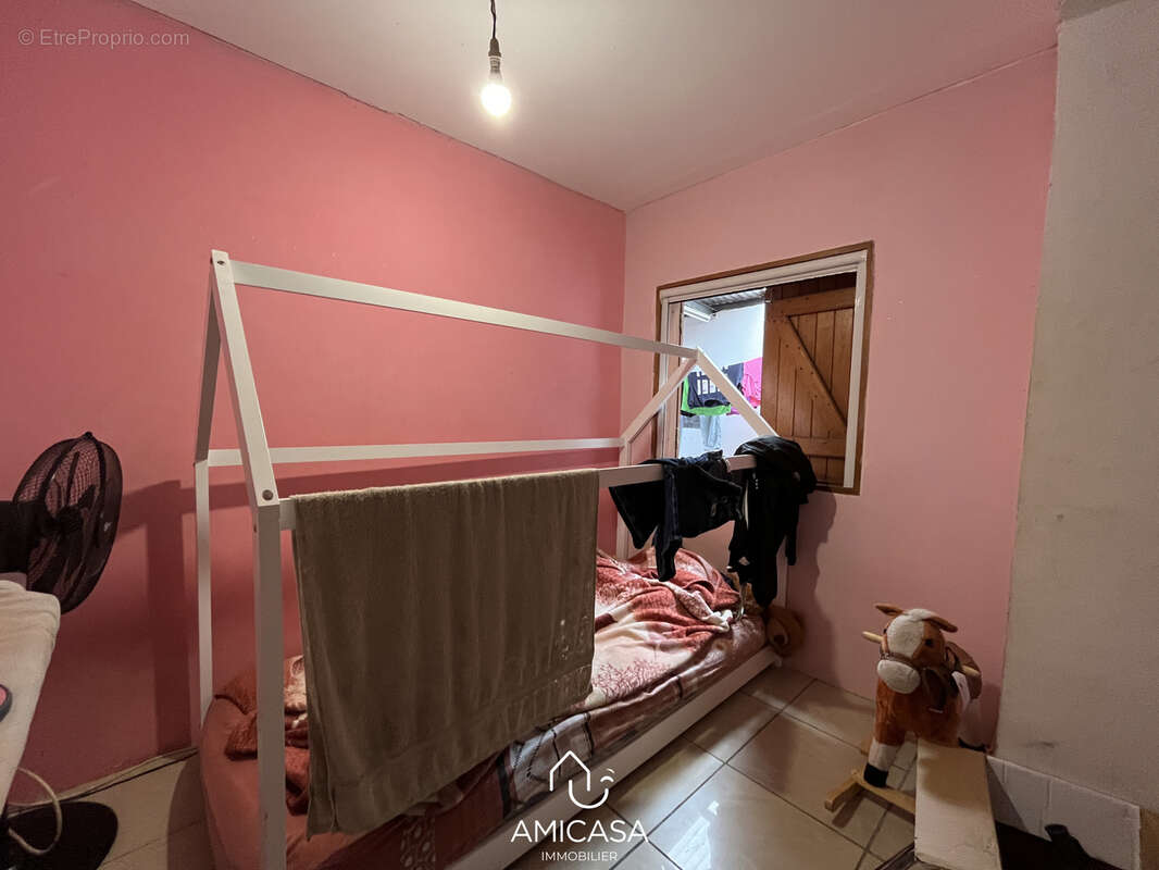 Saint denis (bellepierre) - maison - a deux pas du chu - louée - photo 8