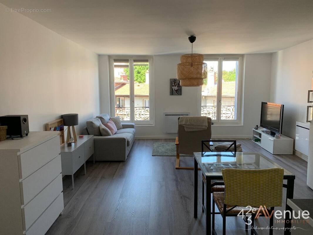 Appartement à SAINT-ETIENNE