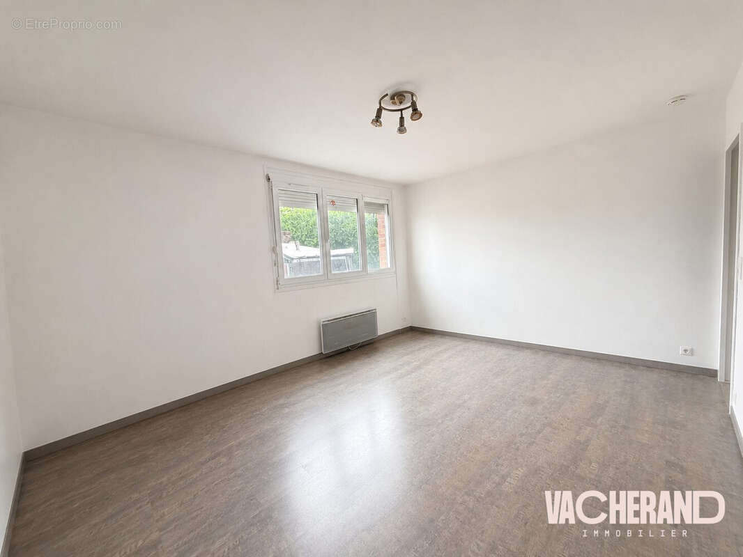 Appartement 25 m² à Lille  - photo 3