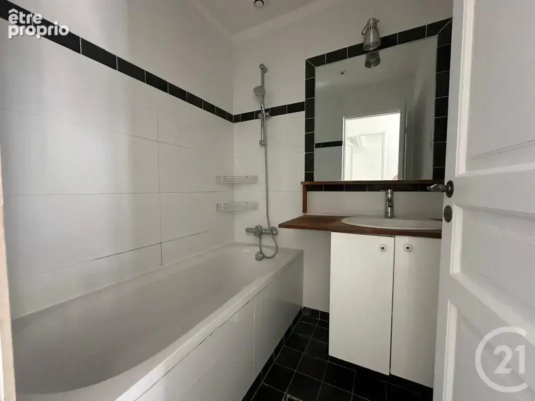 Appartement 54 m² à Fontenay-Sous-Bois  - photo 10