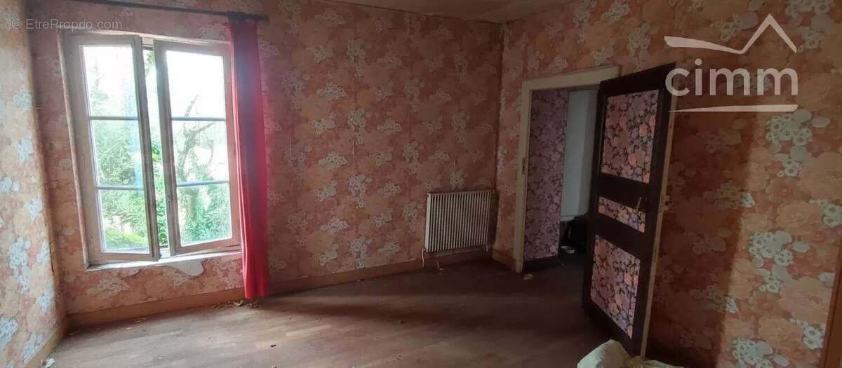 Appartement à LAVENAY