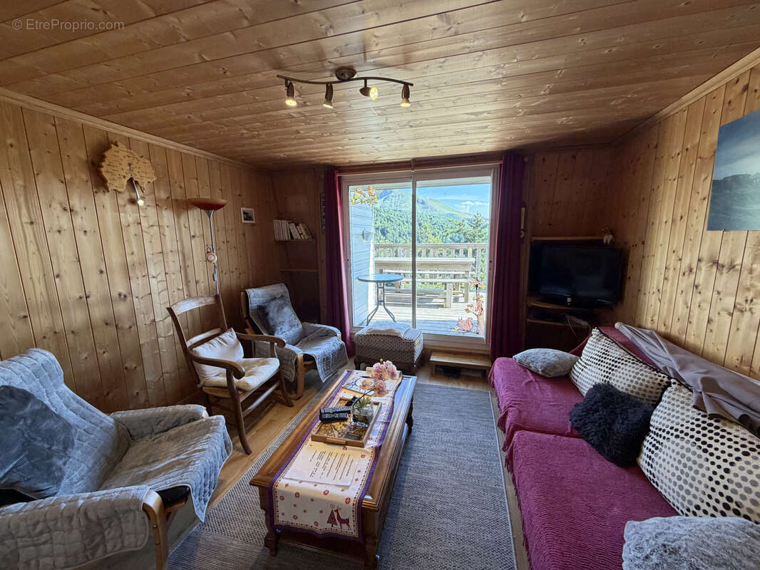 Spacieux t3 avec terrasse et vue montagne - photo 9