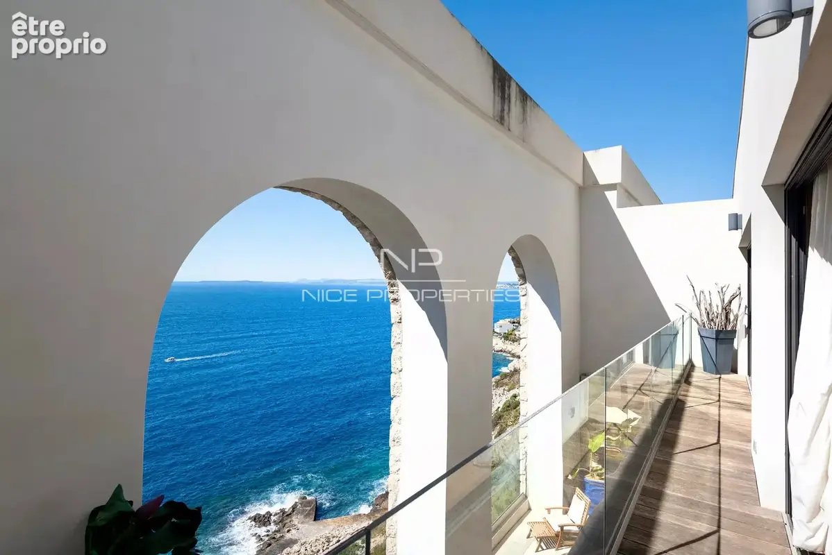 Nice – Cap de Nice – Palais Maeterlinck – duplex – vue mer – vue panoramique – terrasse – jardin privatif – accès mer – résidenc - photo 14