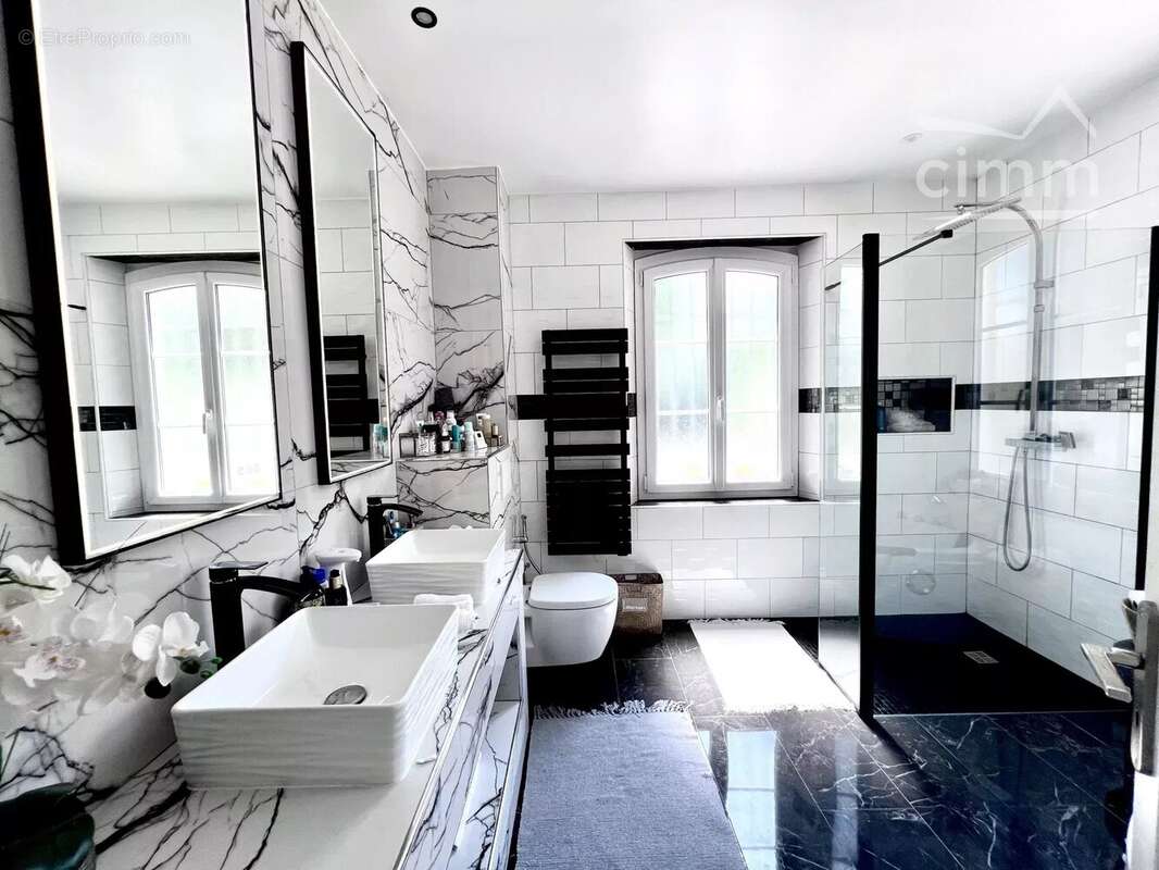 Maison à PONT-SAINTE-MAXENCE