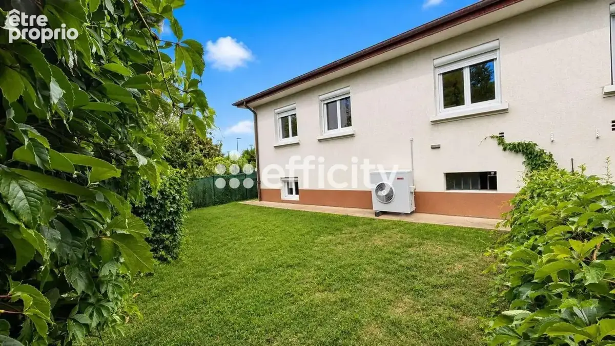 Maison 5 pièces 96 m² à vendre à Vaulx-En-Velin (69120) - photo 3