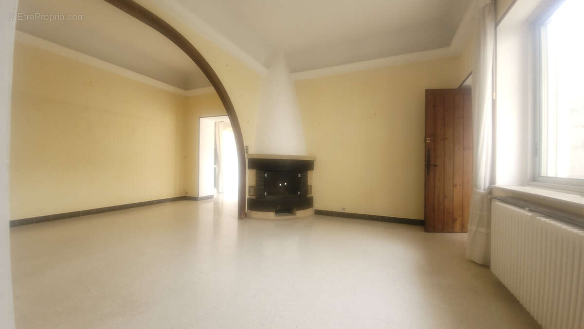 Maison à NIMES