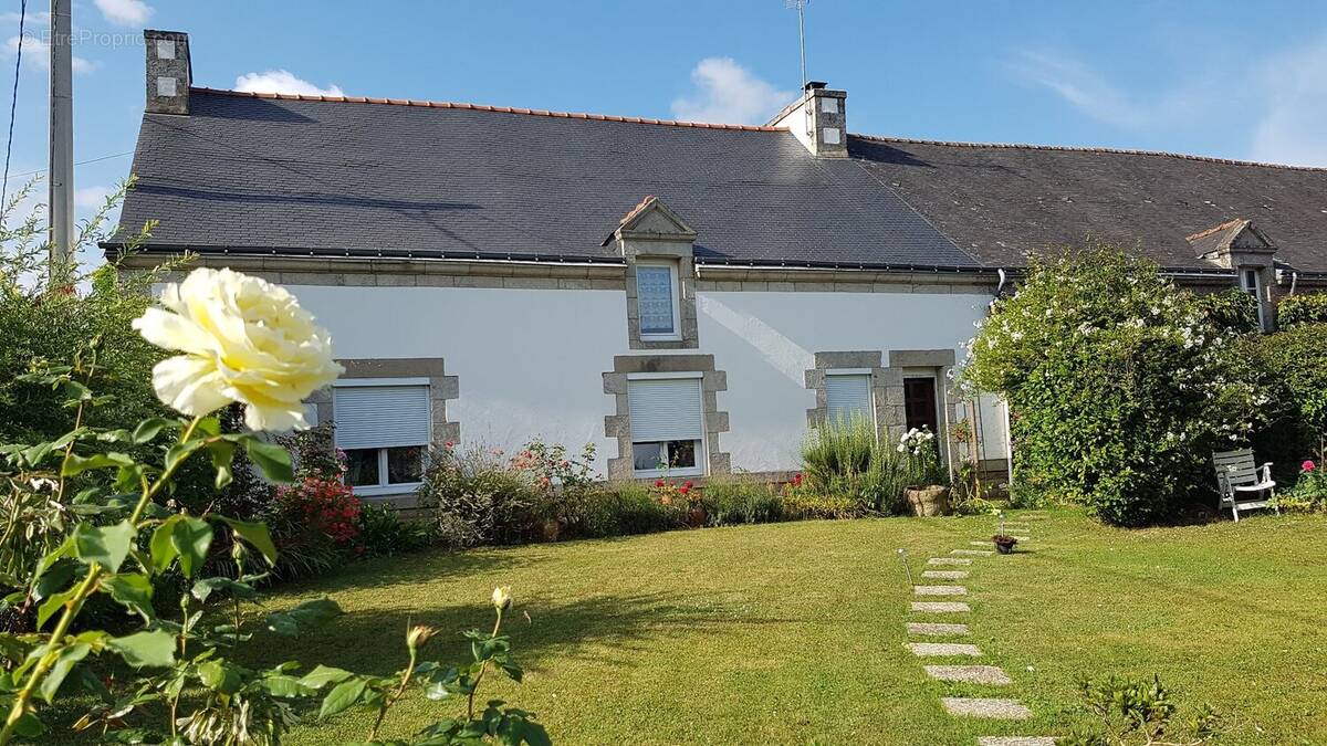 Maison à LOCMINE