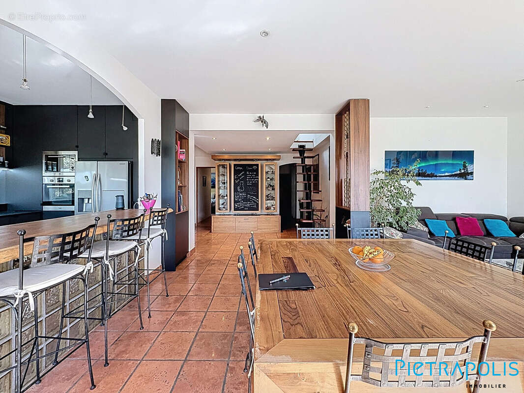 Maison 183 m² à Balaruc-Les-Bains  - photo 5