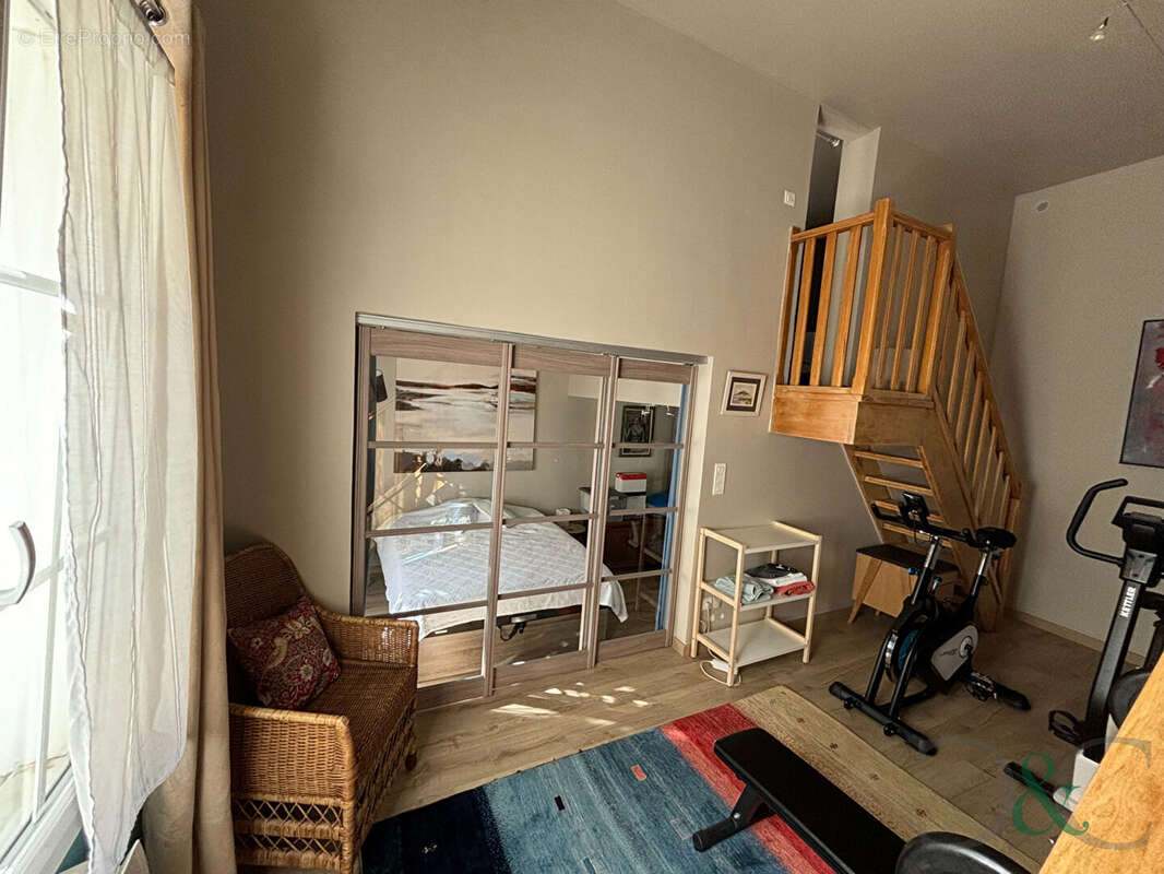 Maison à BORMES-LES-MIMOSAS