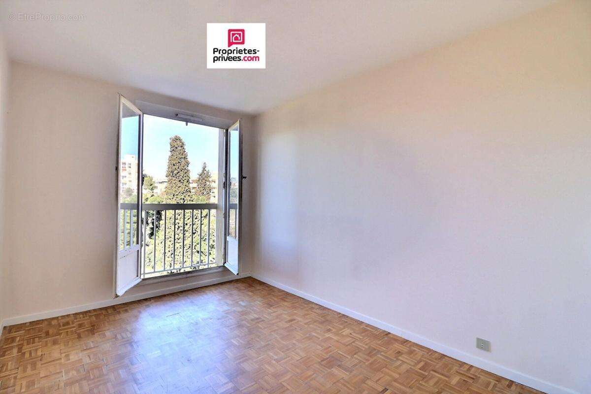 Appartement à MARSEILLE-12E