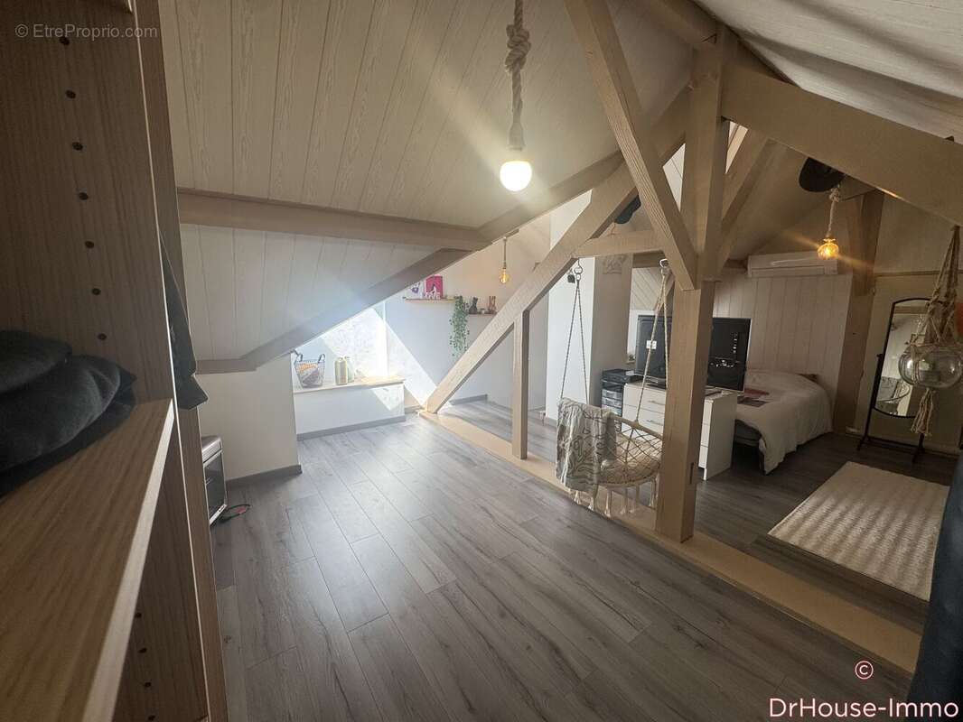 Maison 205 m² à Agonac  - photo 3