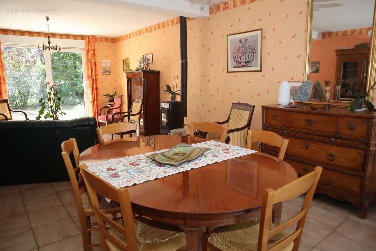 Maison à VILLEMANDEUR