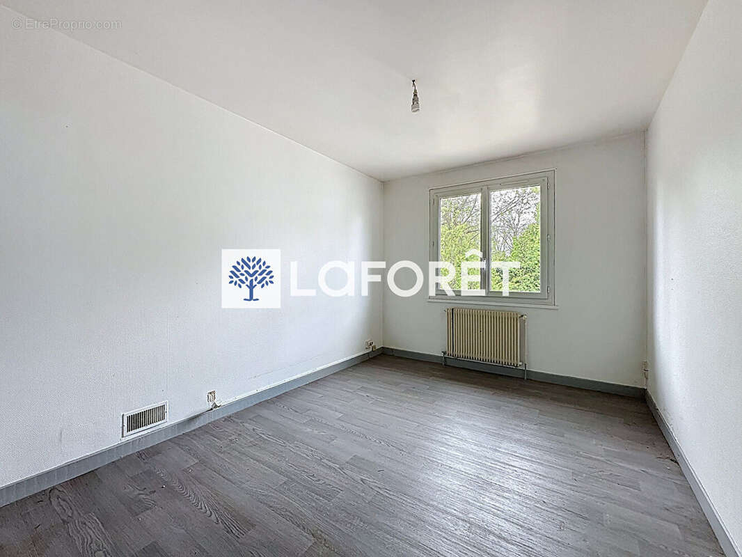 Maison à LE MESNIL-ESNARD