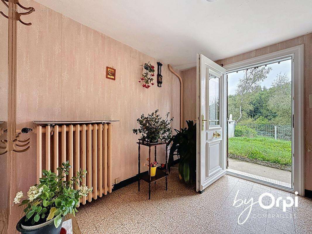 Maison à SAINT-ELOY-LES-MINES