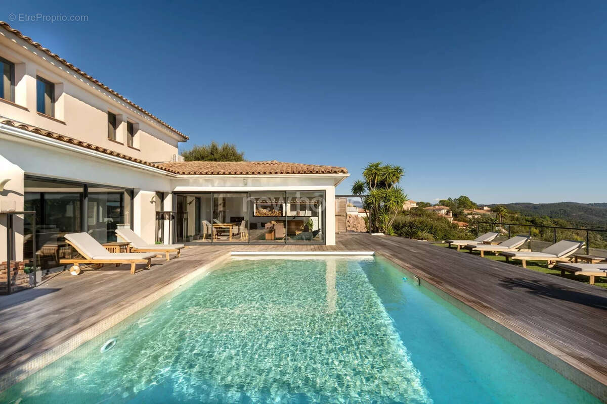 Maison à LES ADRETS-DE-L'ESTEREL