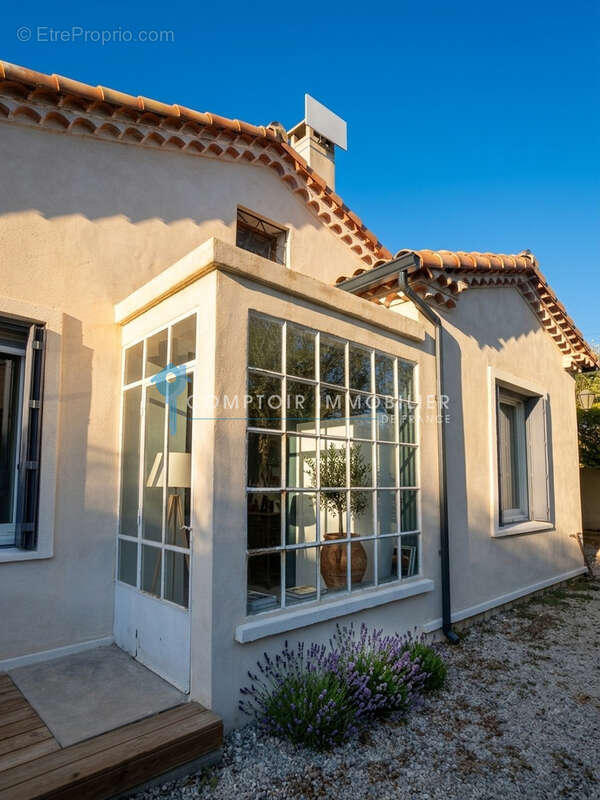 Maison à CASTRIES
